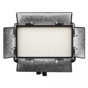 Rayden Daylight Half x 1 LED Light
