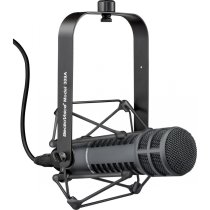 Broadcast announcer's microphone with Variable-D