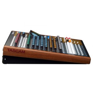 TASCAM MODEL 12