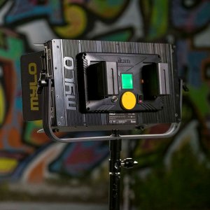 Mylo Medium Bi-Color 3-Point LED Light Kit
