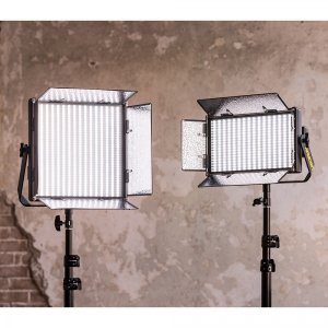 Rayden Half x 1 Bi-Color Studio Light w/ DMX Contr