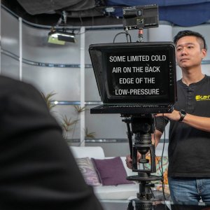 Professional 17" High Bright Teleprompter with 3G-SDI