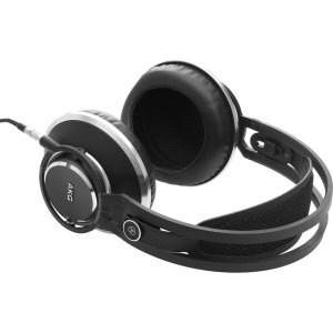 AKG K872