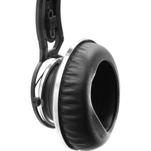 AKG K872