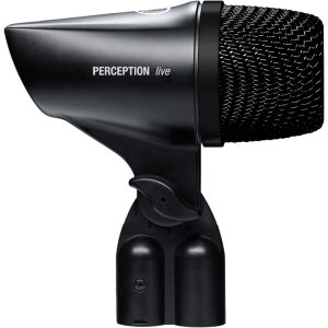 AKG P2