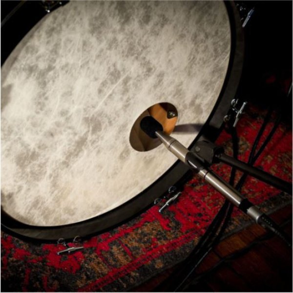 BASS DRUM MICROPHONE