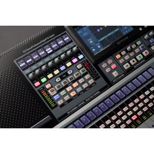 32-channel/22-bus digital console/recorder/interfa