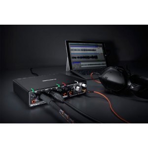 USB Audio Interface - 2 In / 4 Out