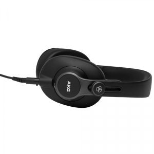 AKG K371
