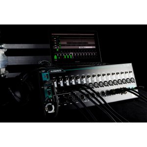 Portable 18 in / 14 out Digital Mixer