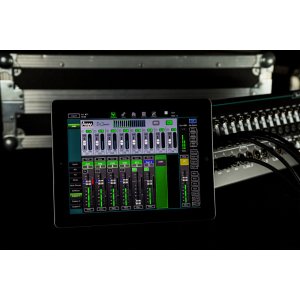Portable 18 in / 14 out Digital Mixer