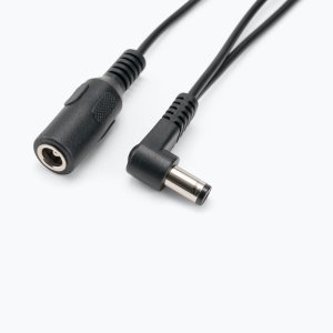 Eight-Plug Daisy Chain